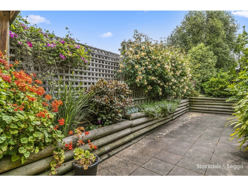 8 Valley View Crescent, Leongatha VIC 3953