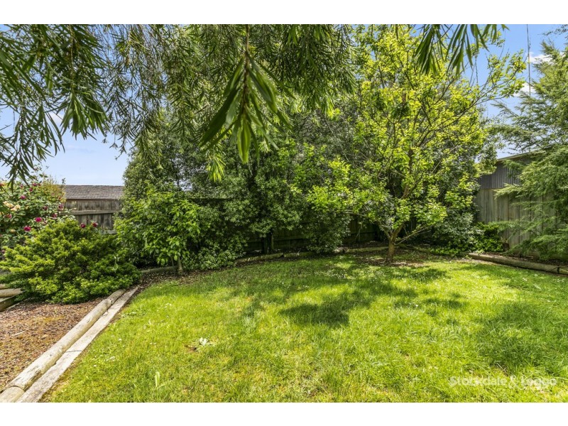 8 Valley View Crescent, Leongatha VIC 3953