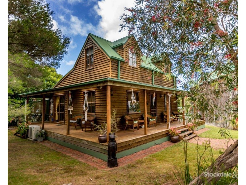 22 Birrahlea Street, Waratah Bay VIC 3959