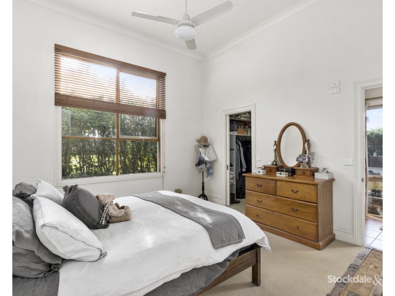 24 Roughead Street, Leongatha VIC 3953