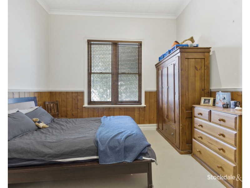 24 Roughead Street, Leongatha VIC 3953