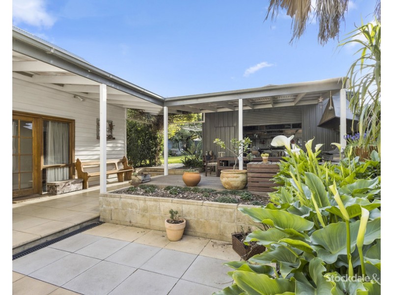 24 Roughead Street, Leongatha VIC 3953