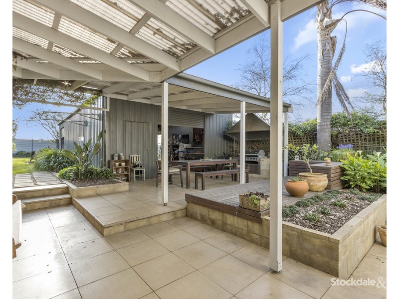 24 Roughead Street, Leongatha VIC 3953