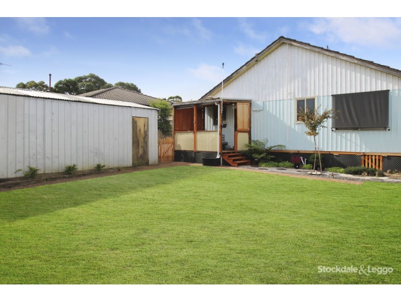 14 Sloan Avenue, Leongatha VIC 3953