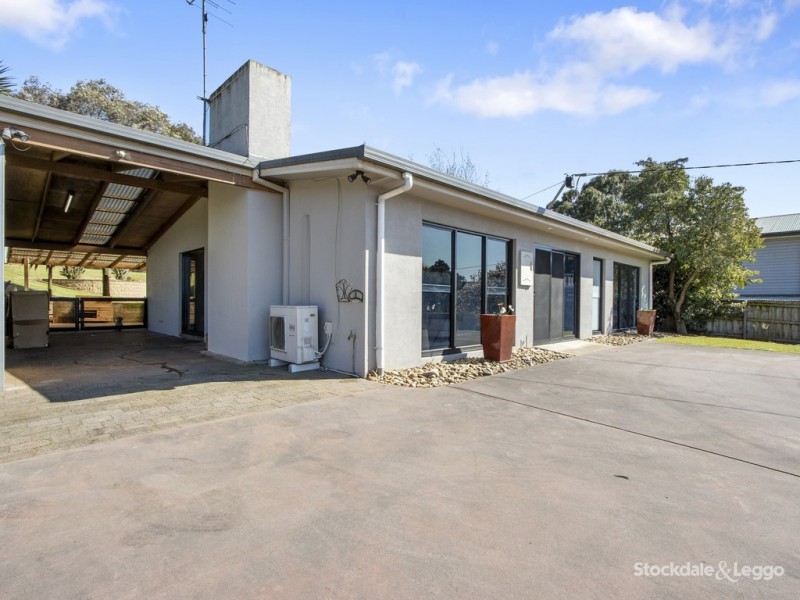 8 Chamberlain Drive, Leongatha VIC 3953