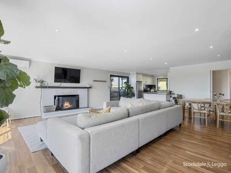 8 Chamberlain Drive, Leongatha VIC 3953