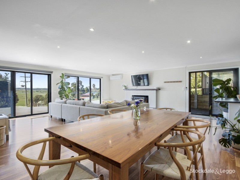 8 Chamberlain Drive, Leongatha VIC 3953