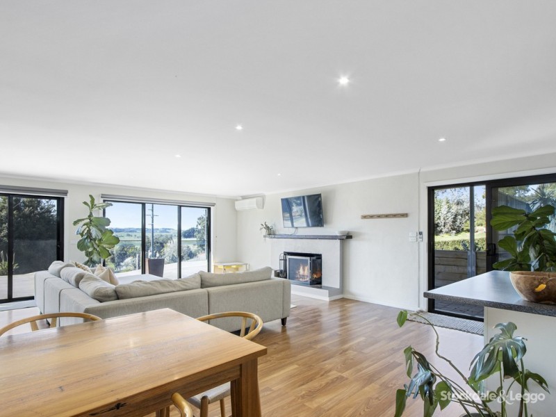 8 Chamberlain Drive, Leongatha VIC 3953