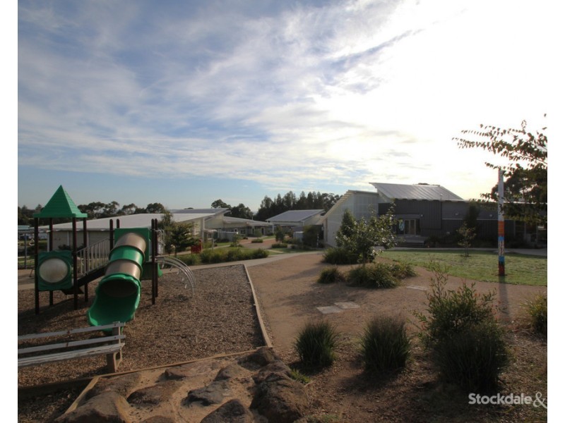 8 Sadies Way, Leongatha VIC 3953