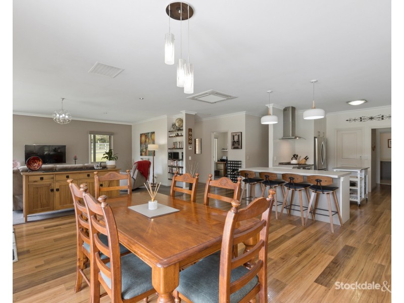 15 Wynnes Road, Kardella South VIC 3950