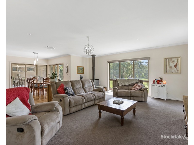 15 Wynnes Road, Kardella South VIC 3950