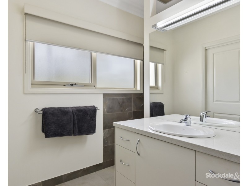 15 Wynnes Road, Kardella South VIC 3950