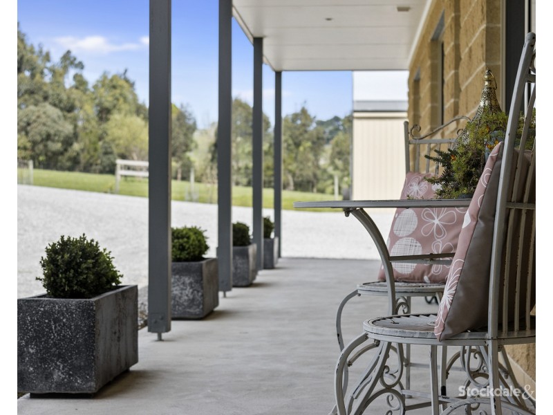 15 Wynnes Road, Kardella South VIC 3950