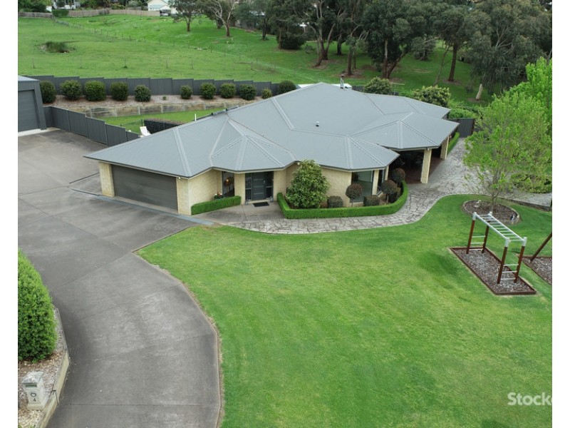 4 Cambridge Court, Leongatha VIC 3953