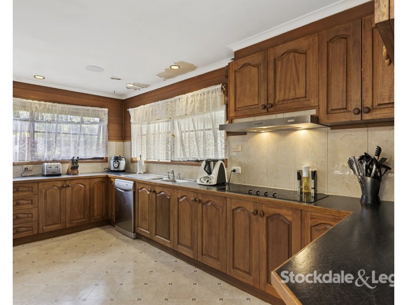 27 Bent Street, Leongatha VIC 3953