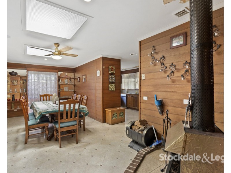 27 Bent Street, Leongatha VIC 3953
