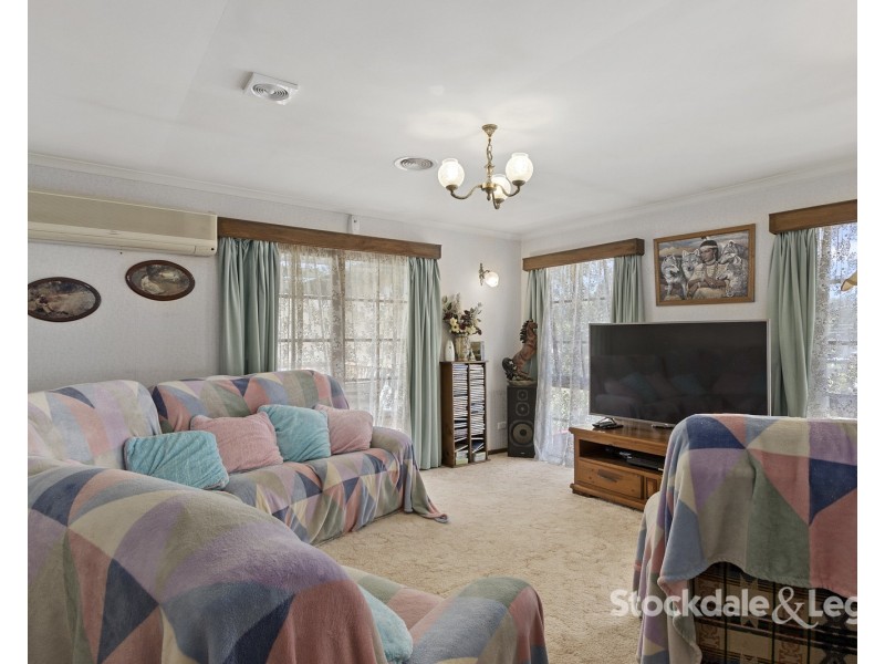 27 Bent Street, Leongatha VIC 3953