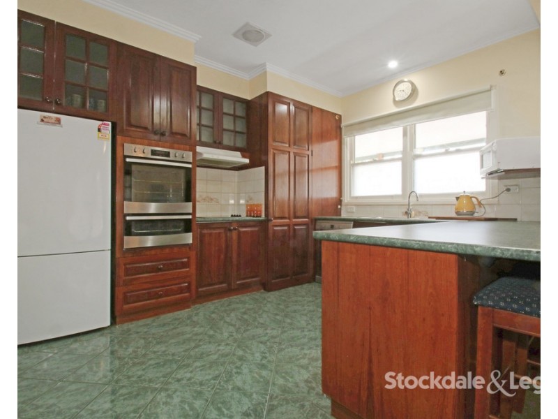 16 Brumley Street, Leongatha VIC 3953