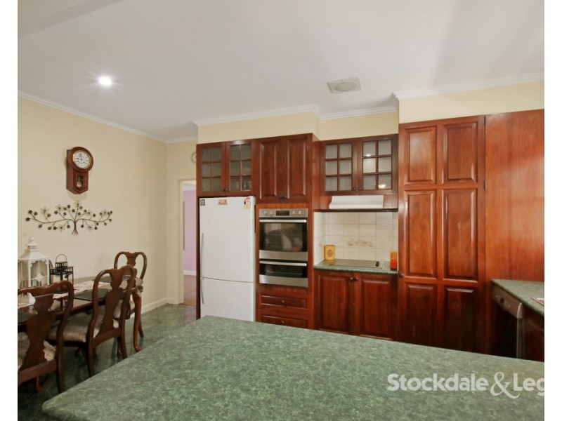 16 Brumley Street, Leongatha VIC 3953