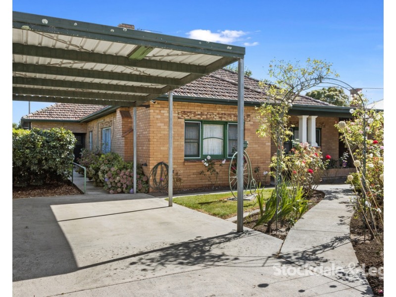 11 Ogilvy Street, Leongatha VIC 3953