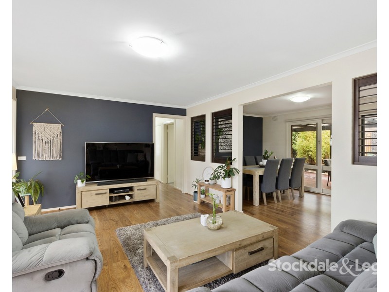 16 Mary Rogers Crescent, Leongatha VIC 3953