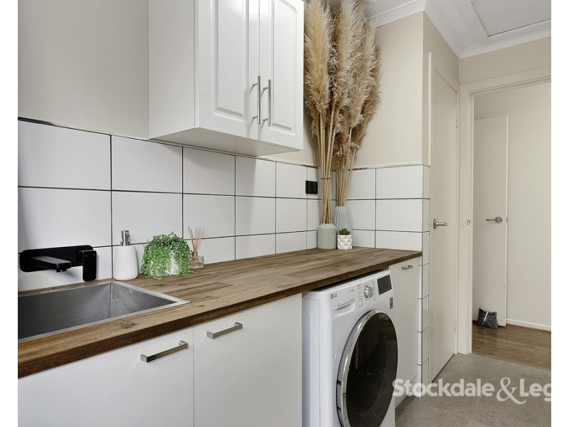 16 Mary Rogers Crescent, Leongatha VIC 3953