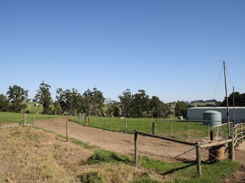 175 Old Nicholls Road, Mirboo North VIC 3871