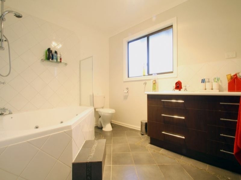 10 Cashin Road, Leongatha South VIC 3953