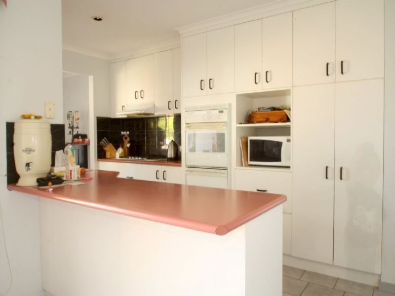 16 Meikle Street, Meeniyan VIC 3956