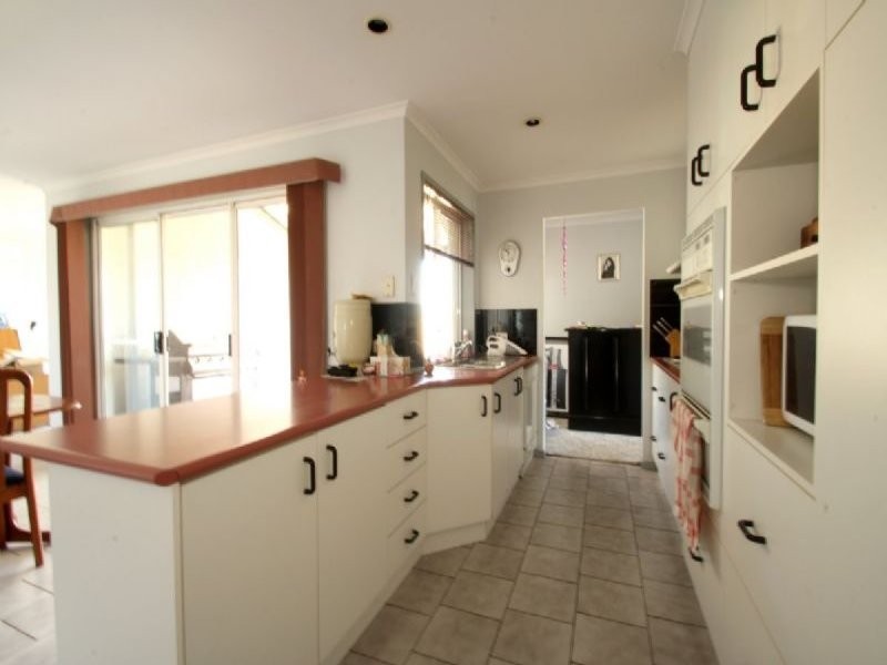 16 Meikle Street, Meeniyan VIC 3956