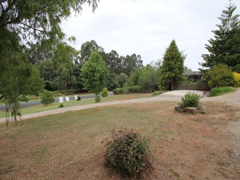 10 Bent Street, Leongatha VIC 3953