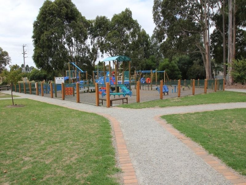 10 Bent Street, Leongatha VIC 3953