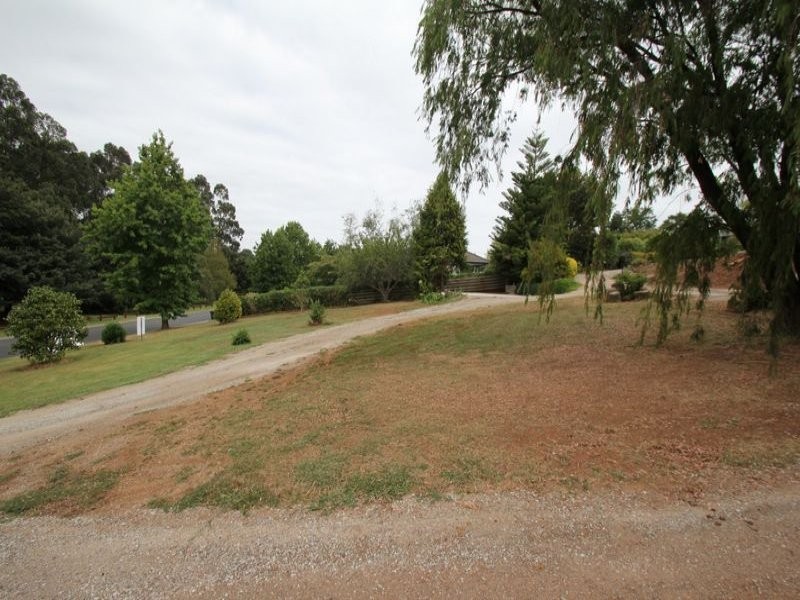 10 Bent Street, Leongatha VIC 3953