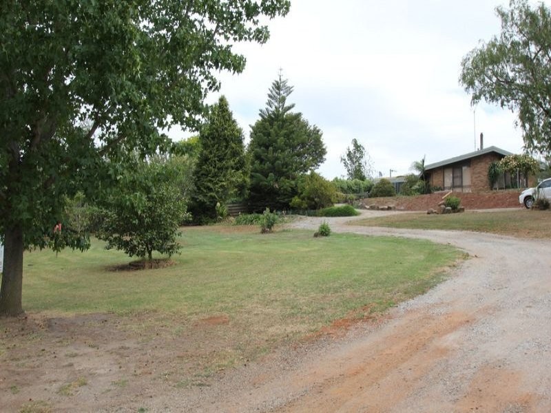 10 Bent Street, Leongatha VIC 3953