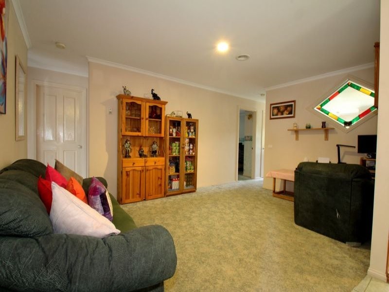 12 Clinton Court, Leongatha VIC 3953