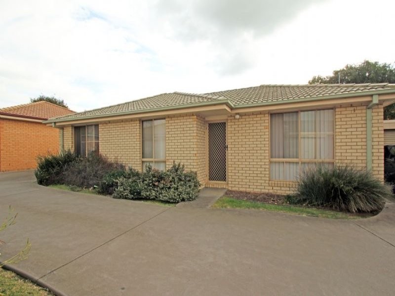 2/64 Anderson Street, Leongatha VIC 3953