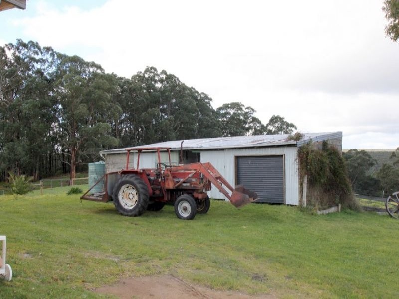 80 Pitt, Hallston VIC 3953