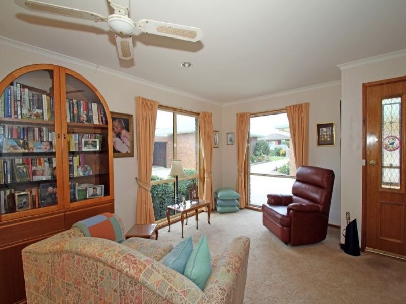 2/2 Conway Street, Leongatha VIC 3953