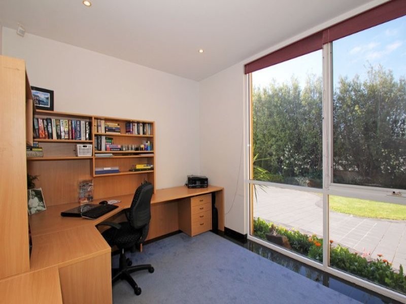 8 Scarlett Close, Leongatha VIC 3953