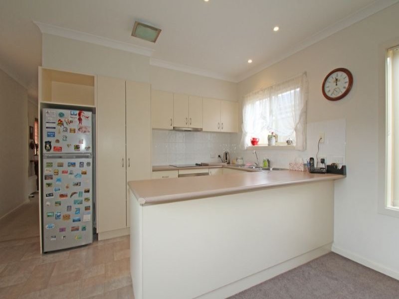 24 Davison Street, Leongatha VIC 3953