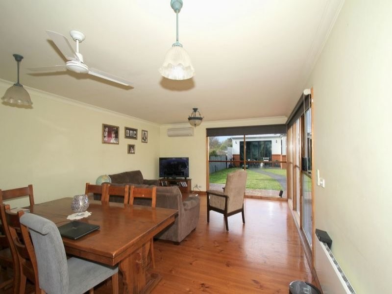 9 Long Street, Leongatha VIC 3953