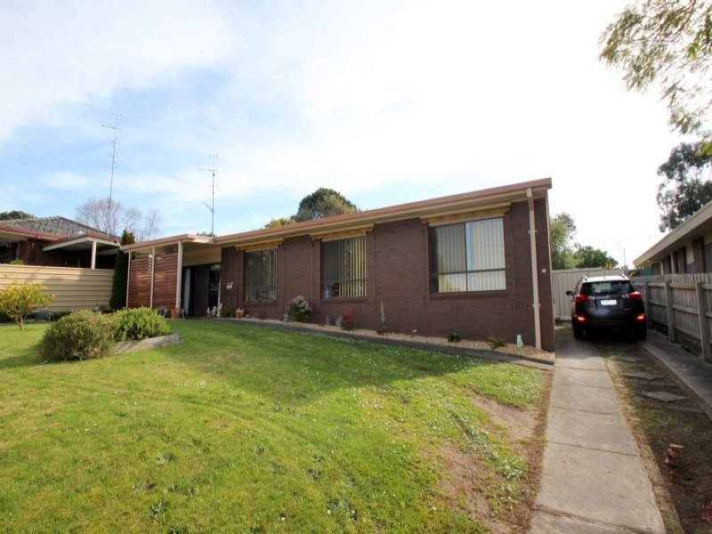 12 Horn Street, Leongatha VIC 3953