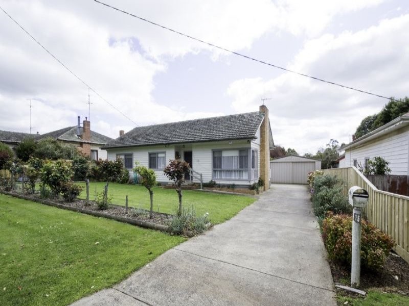 15 Shingler Street, Leongatha VIC 3953