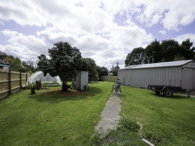 15 Shingler Street, Leongatha VIC 3953