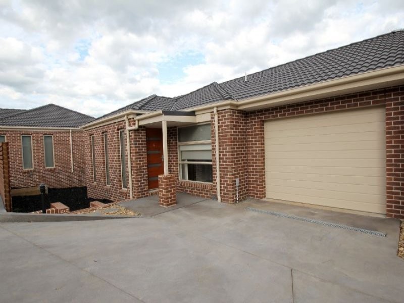 99 Brown Street, Leongatha VIC 3953