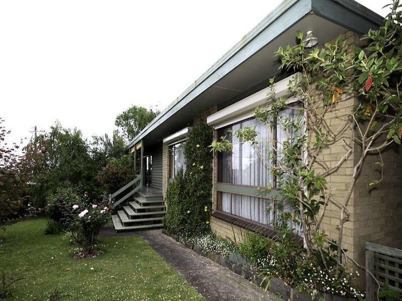 1 Blair Crescent, Leongatha VIC 3953