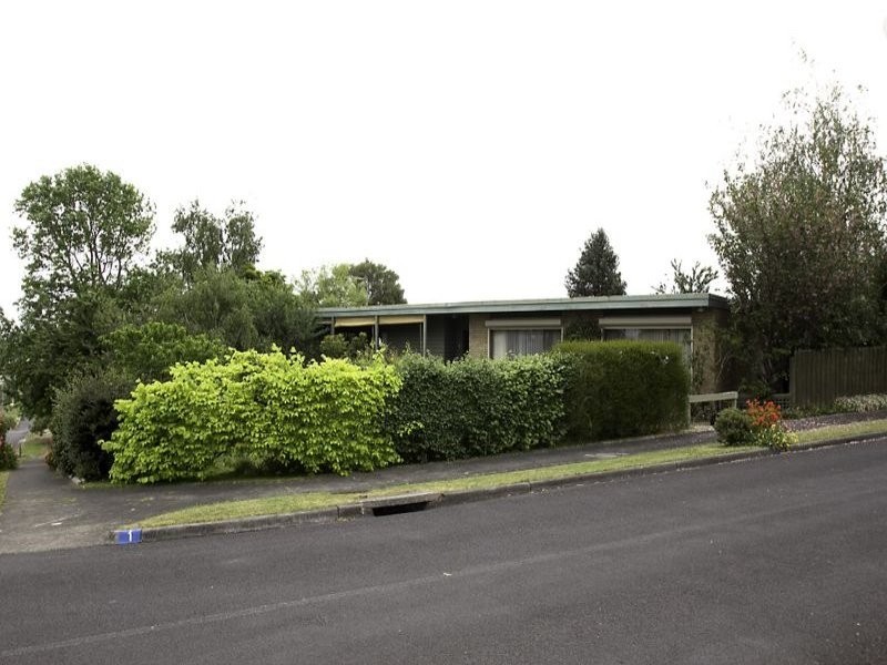 1 Blair Crescent, Leongatha VIC 3953