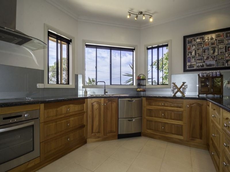 22 Valleyview Crescent, Leongatha VIC 3953