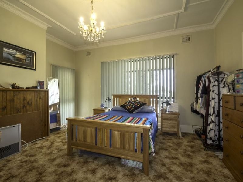 27 Ritchie Street, Leongatha VIC 3953