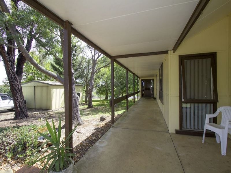 27 Ritchie Street, Leongatha VIC 3953